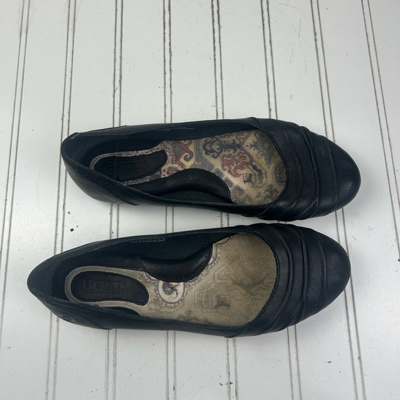Born Pleated Black Leather Ballet Flats Women’s Size 7 - Picture 7 of 11